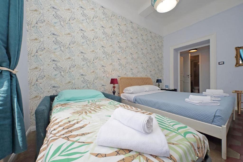 Triple Room with Private Bathroom room - Image 1
