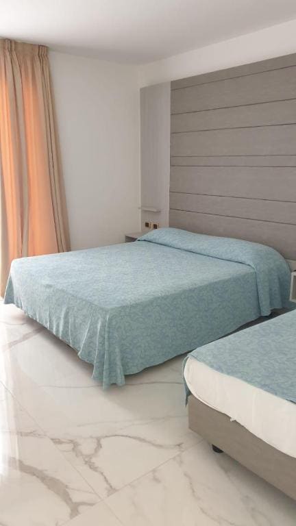Double Room room - Image 3