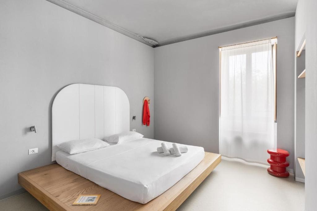 Double Room with Private Bathroom room - Image 3
