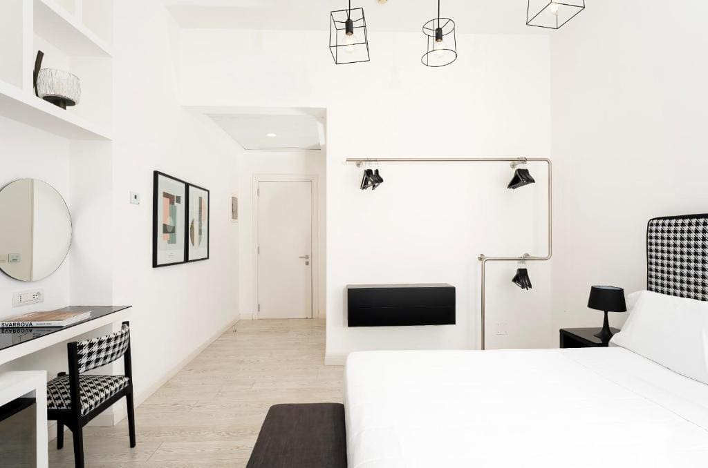 Deluxe Double or Twin Room with Sea View room - Image 1
