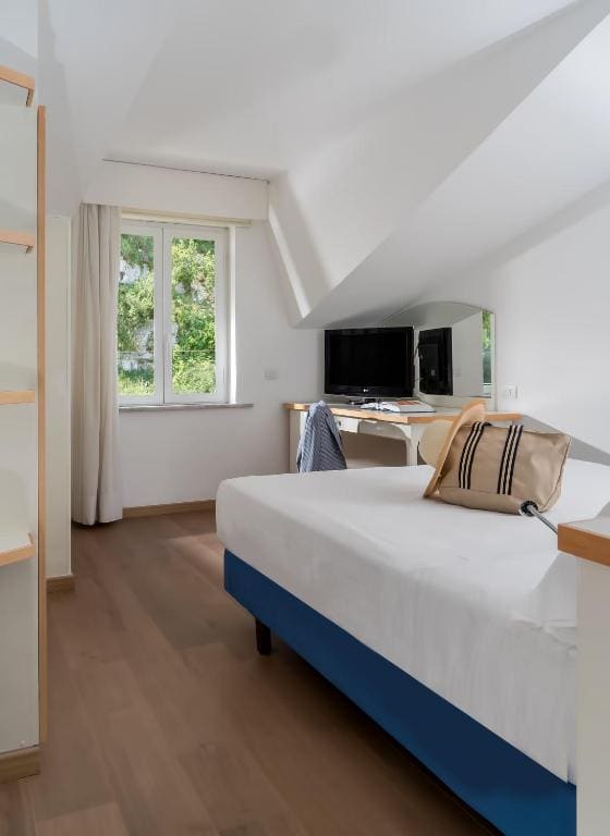 Economy Double or Twin Room room - Image 2