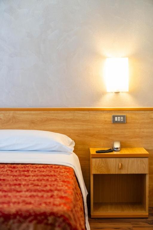 Standard Double Room room - Image 1