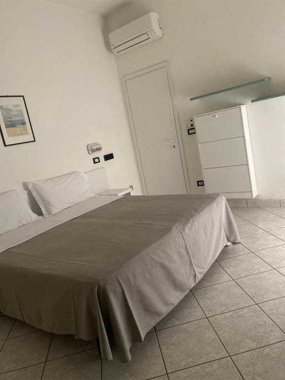 Double or Twin Room room - Image 3