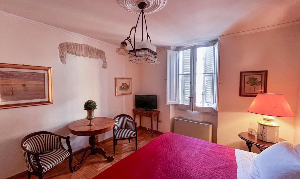 One-Bedroom Family Apartment room - Image 3