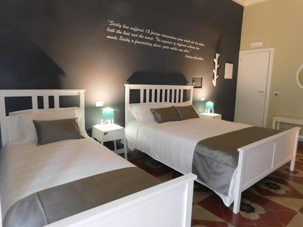 Deluxe Triple Room room - Image 3