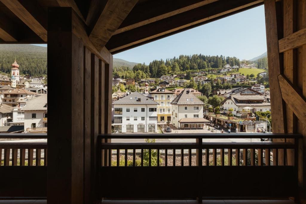 Double Room with Balcony room - Image 1