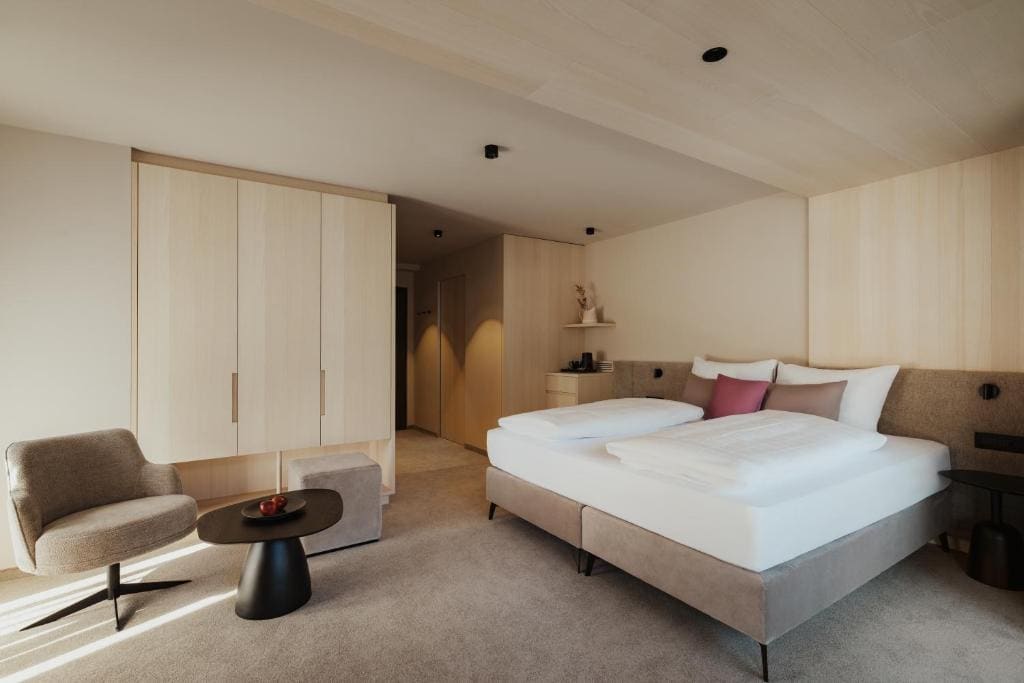Superior King Room room - Image 3