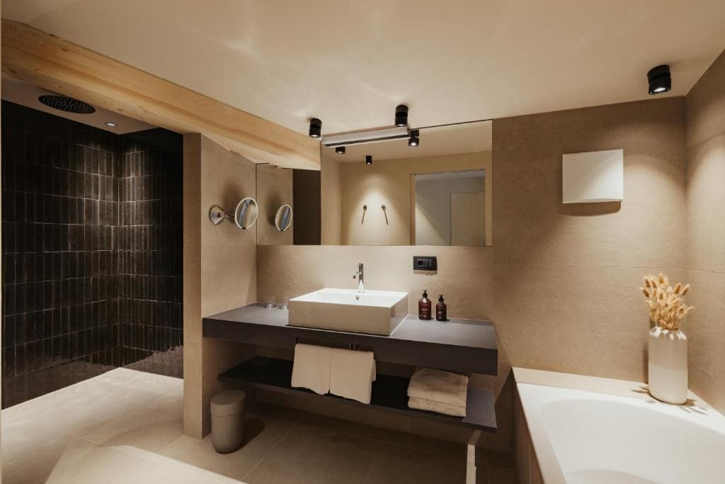 Superior King Room room - Image 2
