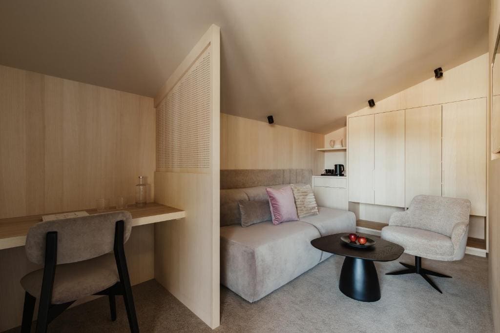 Superior King Suite room - Image 1
