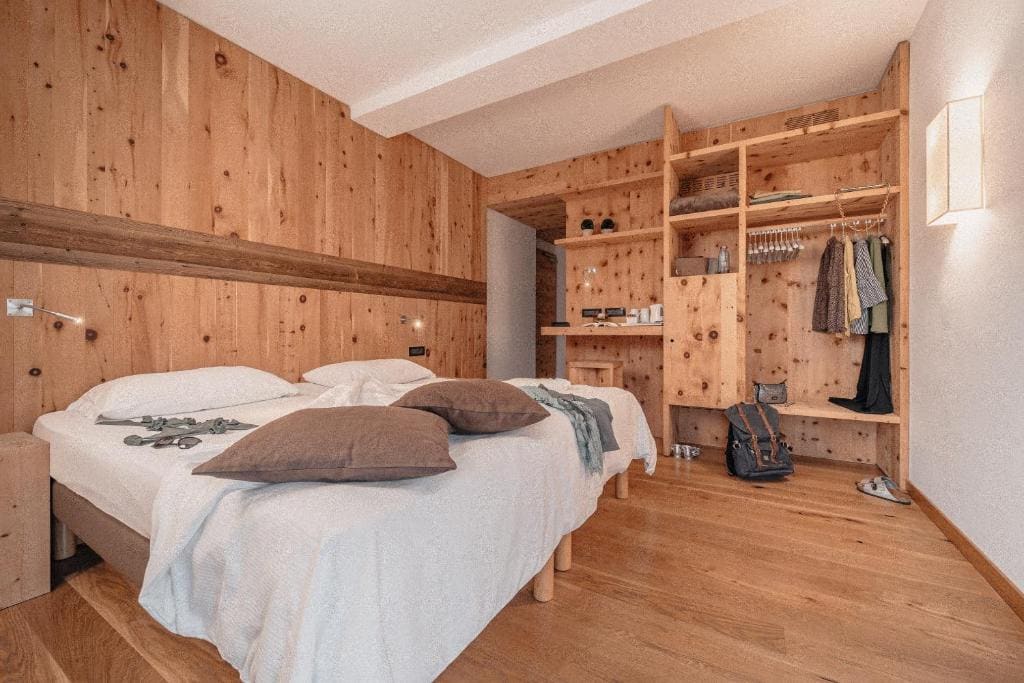 Deluxe Twin Room room - Image 2