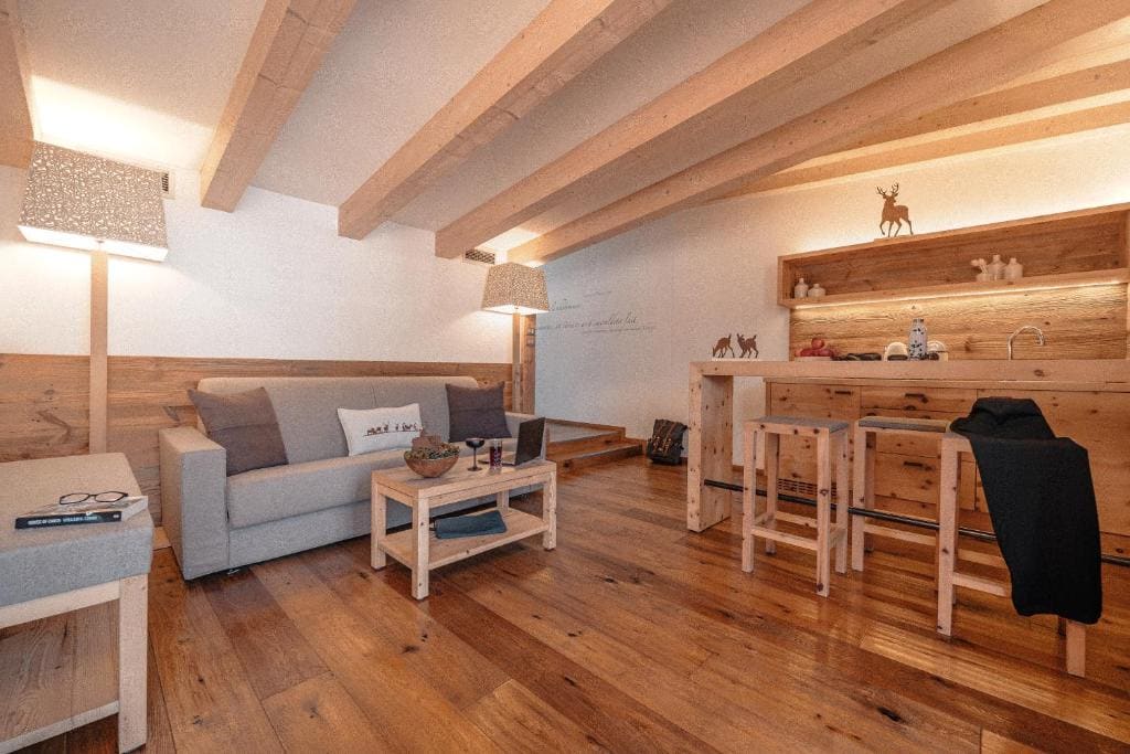 Large Suite room - Image 3