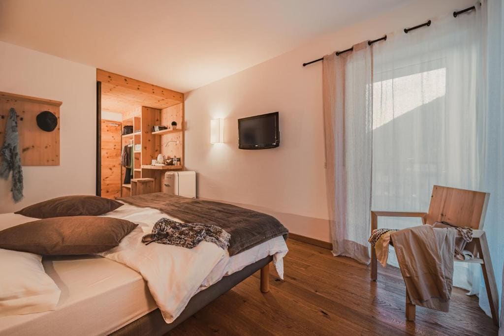 Superior Double or Twin Room room - Image 1
