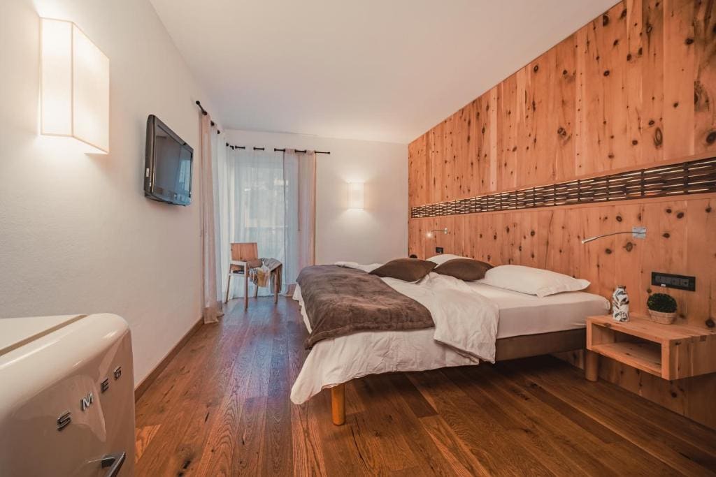 Superior Double or Twin Room room - Image 2