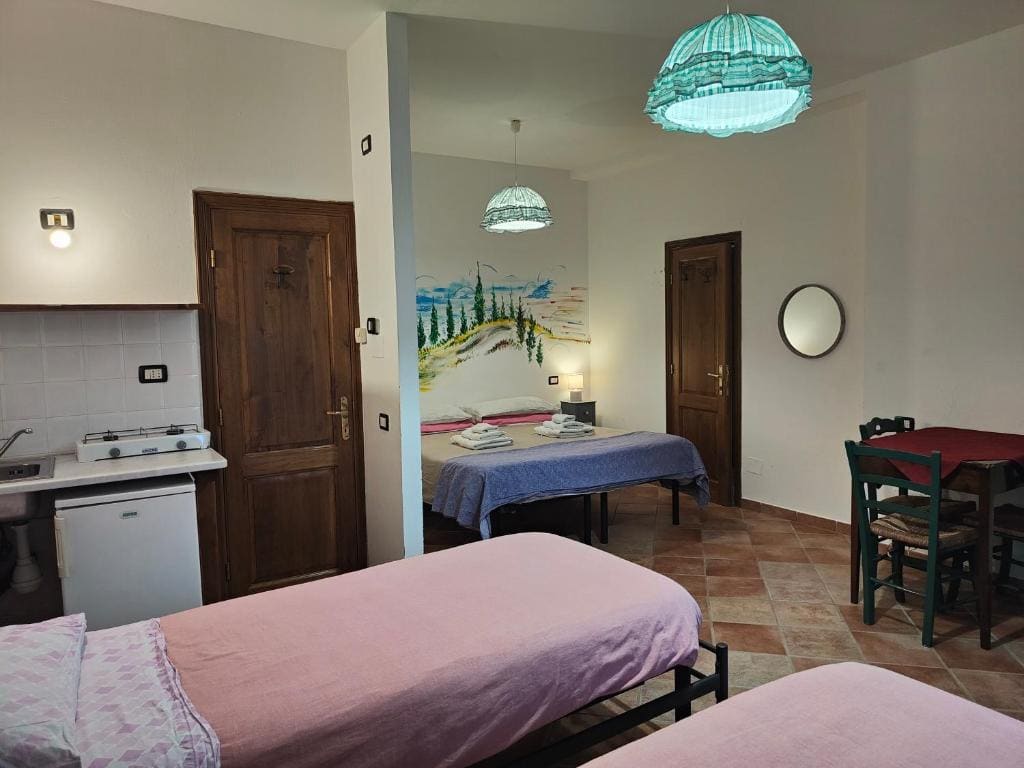 Family Room room - Image 1