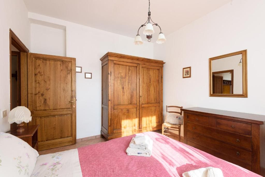 Family Room room - Image 3