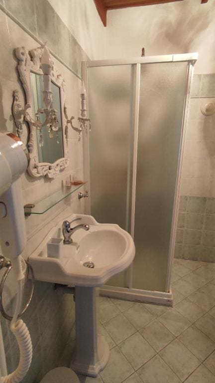 Double Room with Patio room - Image 2