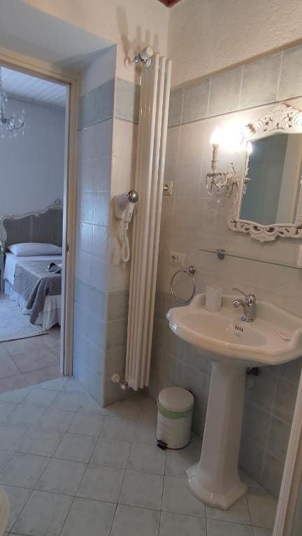Double Room with Patio room - Image 1