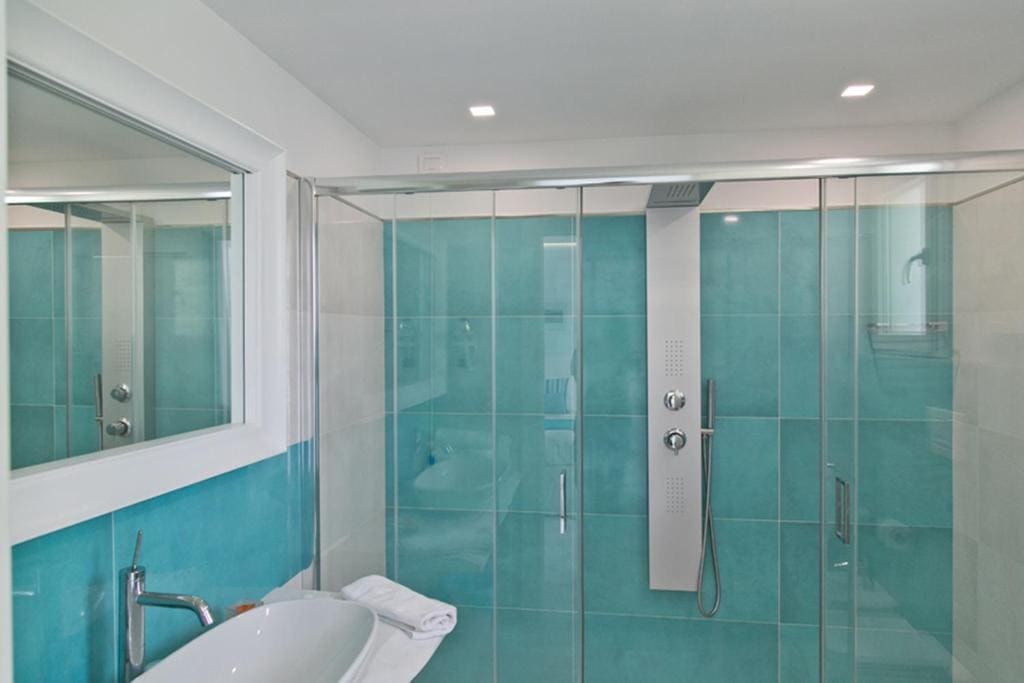 Superior Room with Patio room - Image 3