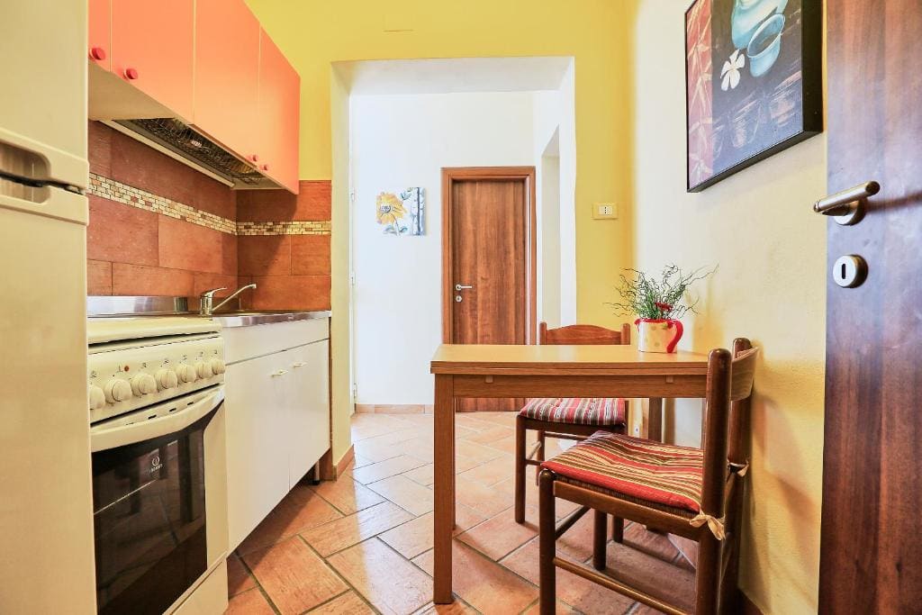 One-Bedroom Apartment with Terrace room - Image 3