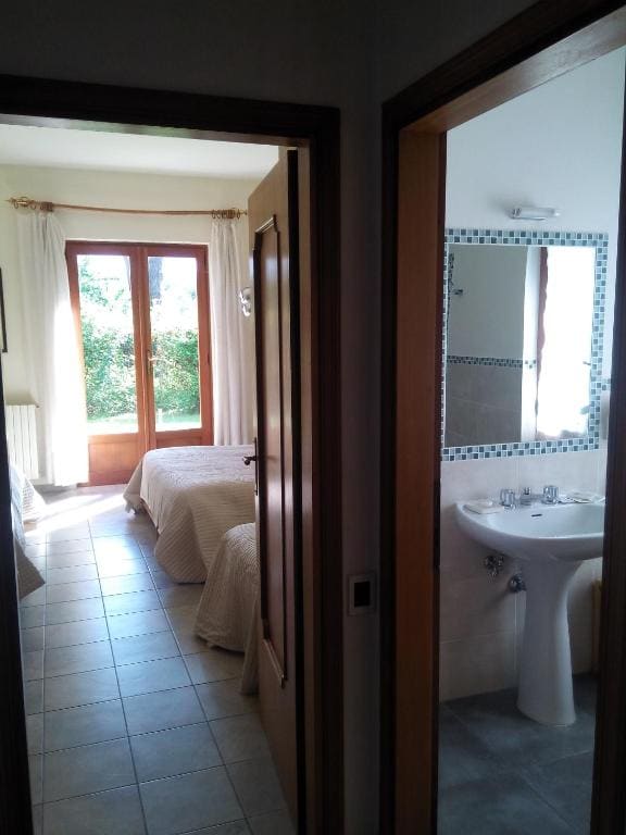 Quadruple Room room - Image 3