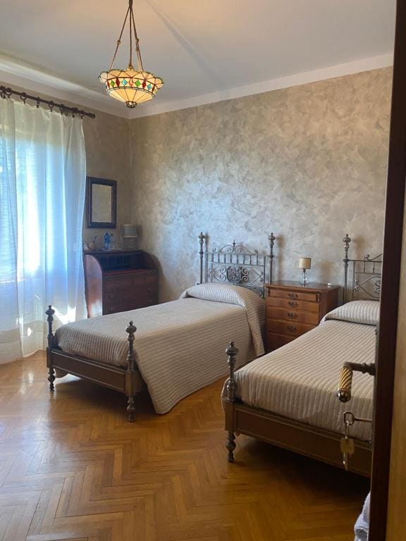 Twin Room room - Image 2