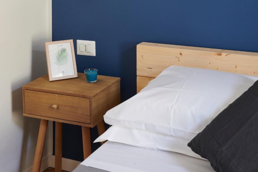 Deluxe Double Room with Balcony room - Image 2