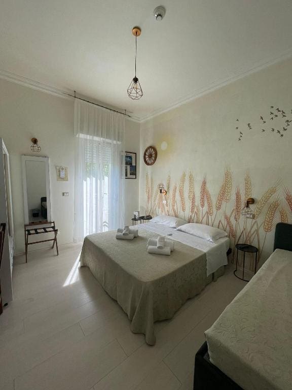 Standard Double Room room - Image 2
