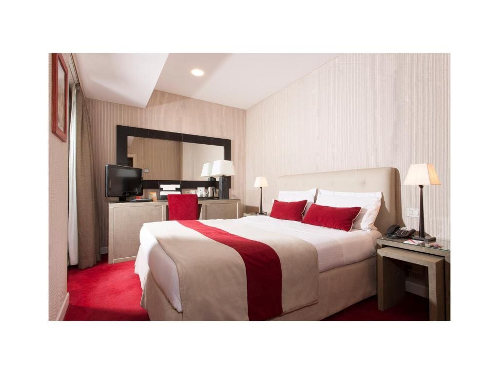 Superior Single Room room - Image 1