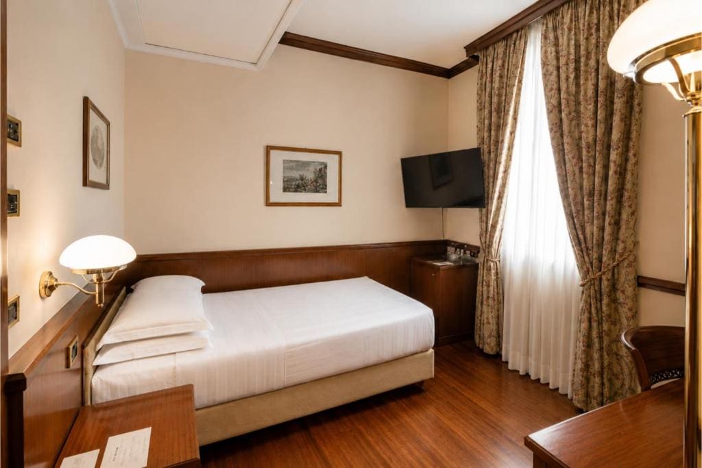Compact Room room - Image 1
