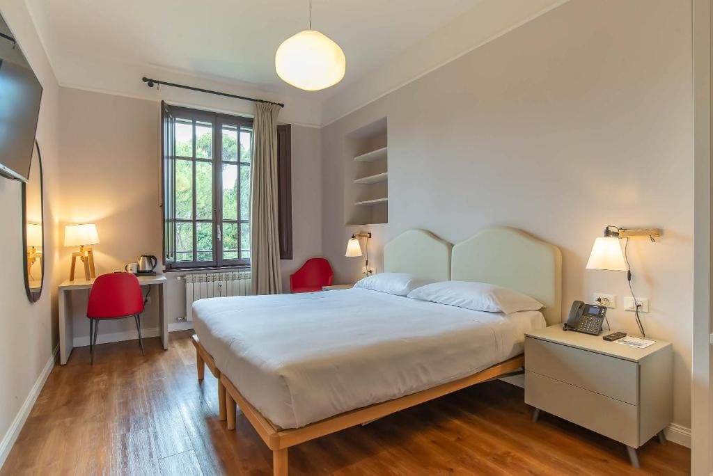 Superior Double or Twin Room room - Image 1