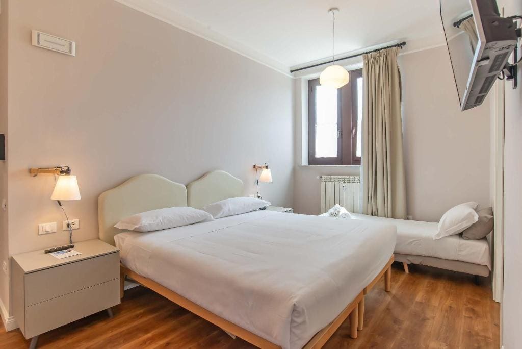 Superior Double or Twin Room room - Image 2