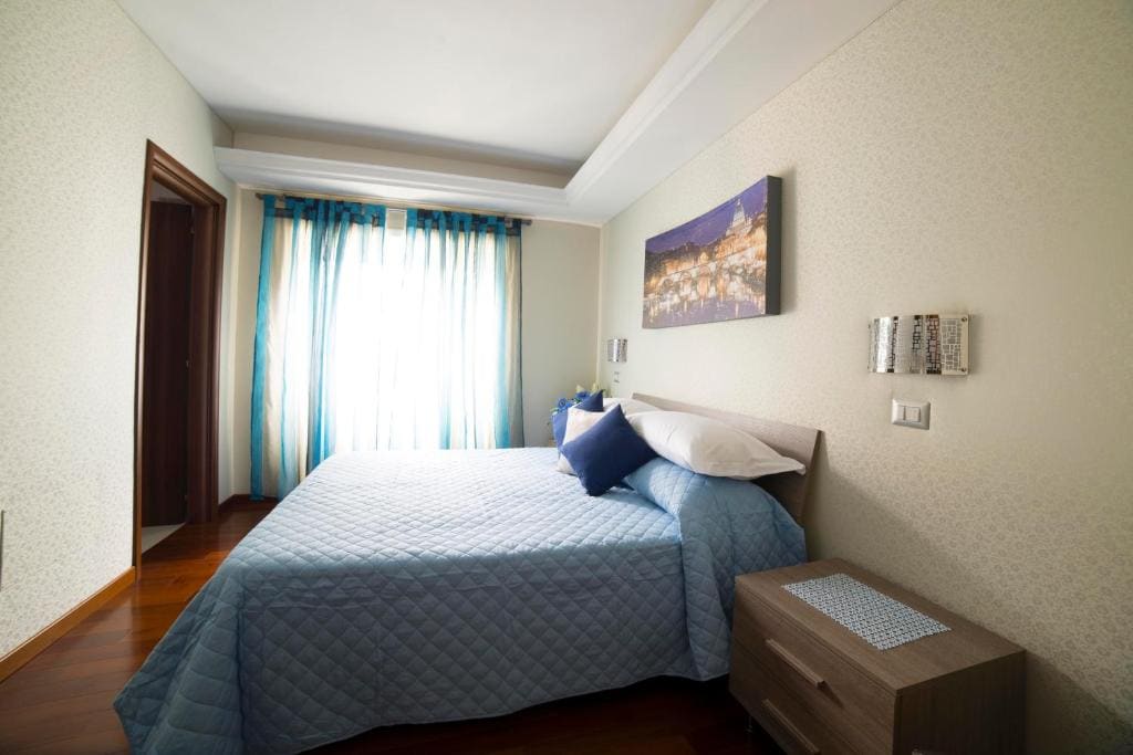 Standard Double Room room - Image 3