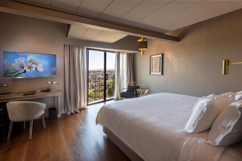Suite room - Image 2
