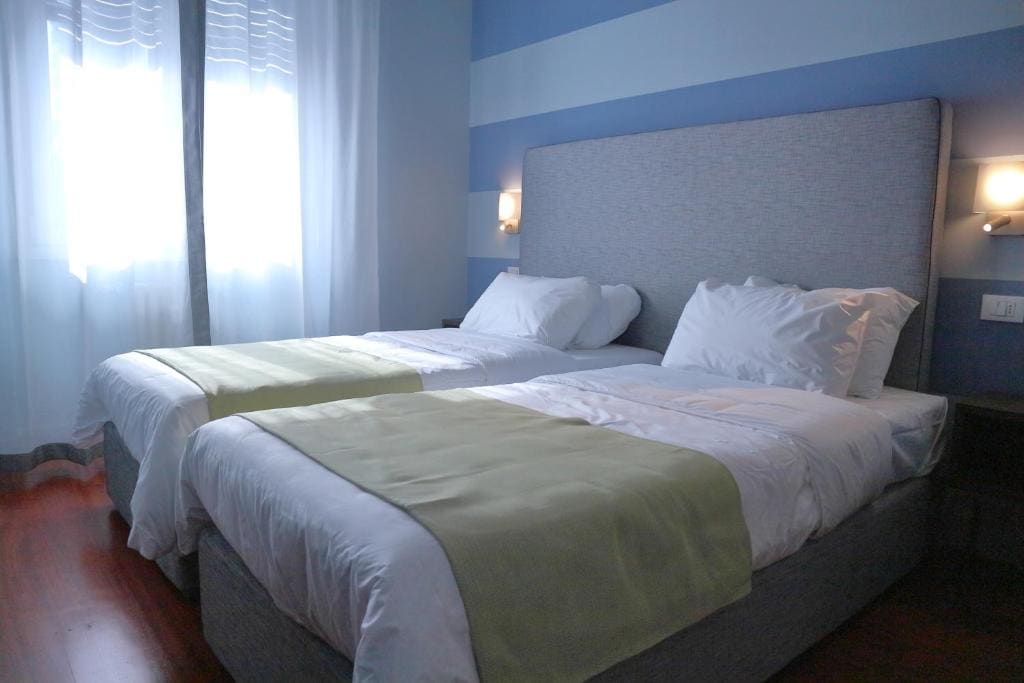 Standard Double or Twin Room room - Image 2