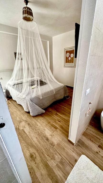 Double Room with Garden View room - Image 3