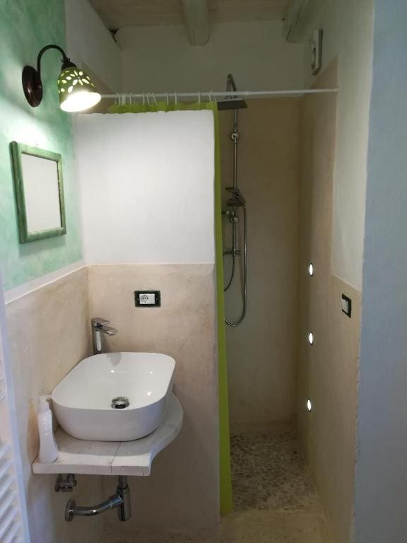 Quadruple Room with Balcony room - Image 2