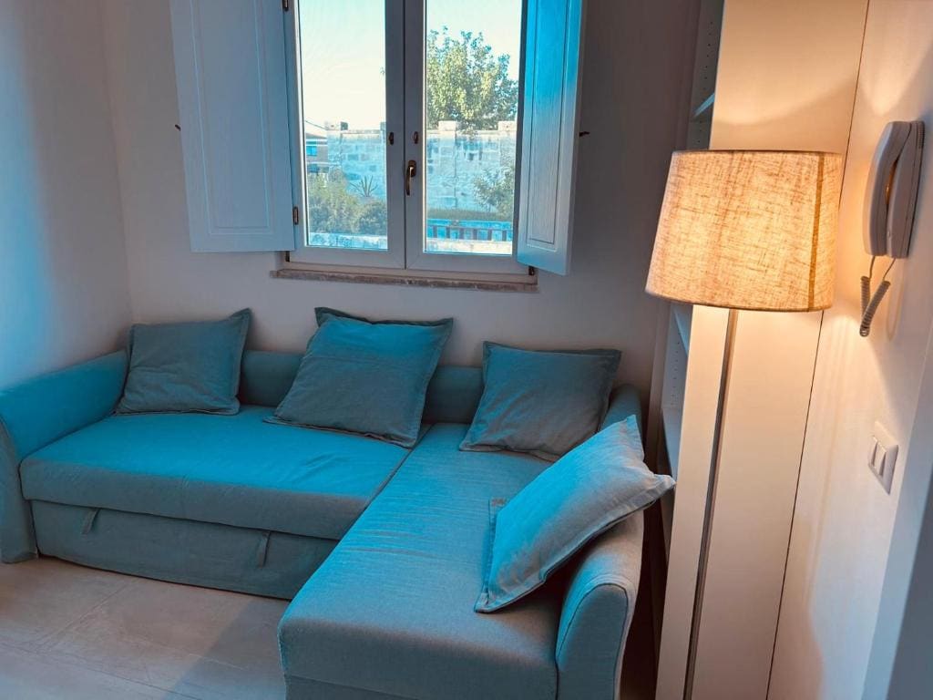 One-Bedroom Deluxe Apartment room - Image 1