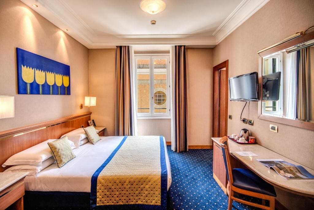 Superior Double or Twin Room room - Image 2