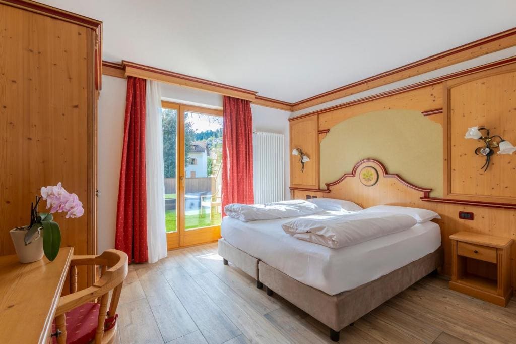 Standard Double Room room - Image 2