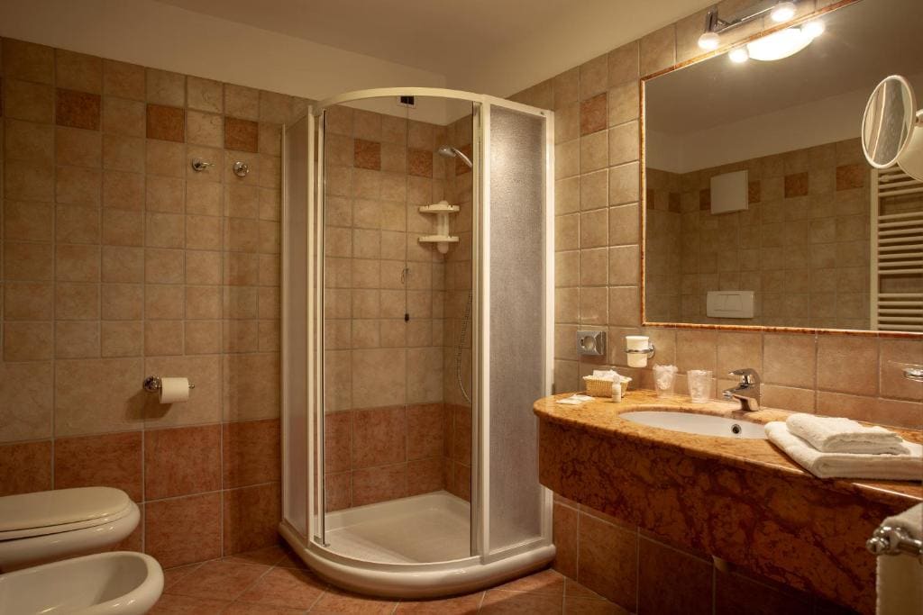 Standard Double Room room - Image 3