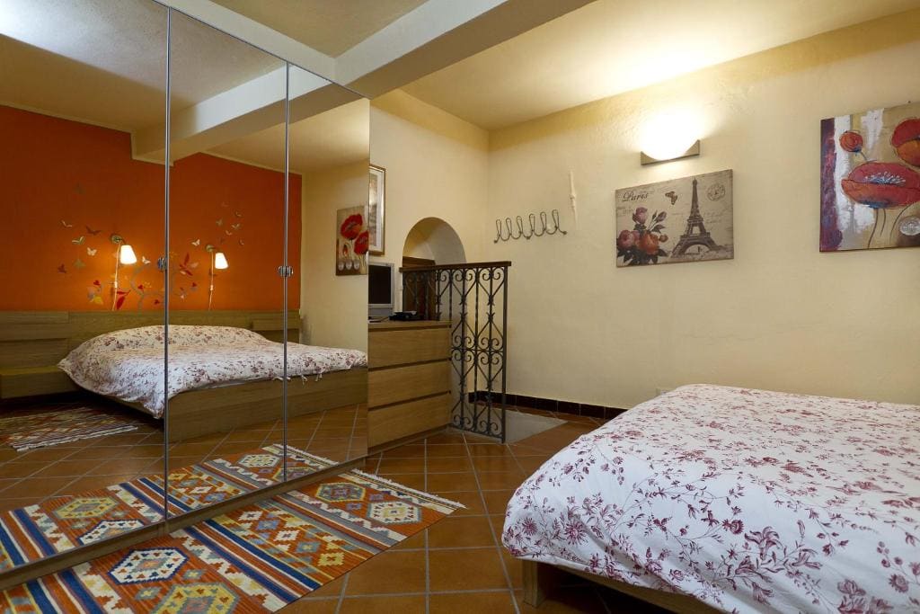 Double Room with Private Bathroom room - Image 3