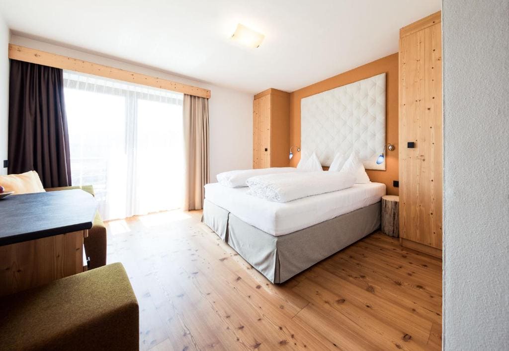 Standard Double Room with Balcony and Mountain View room - Image 1