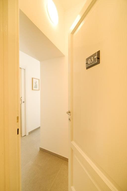 Queen Room room - Image 3