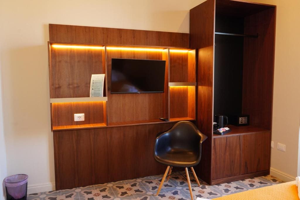 Deluxe Double Room with Sea View room - Image 1