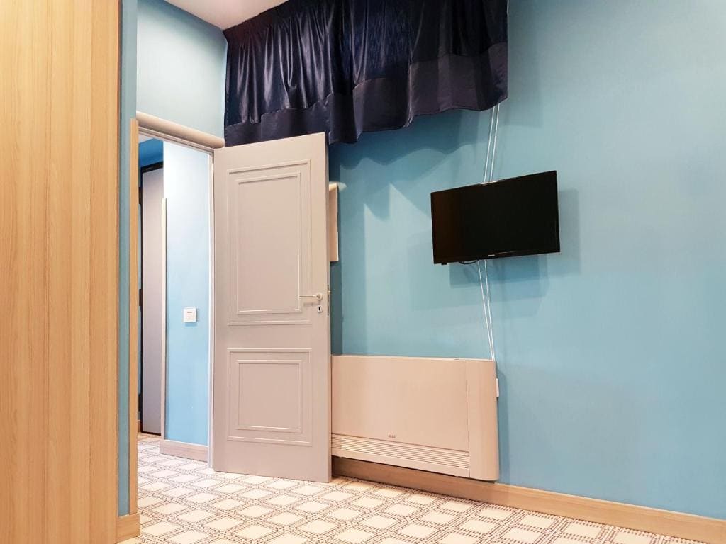 Junior Suite with Balcony room - Image 2