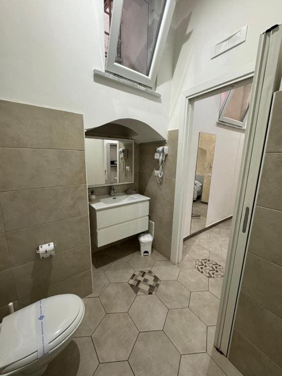Standard King Room room - Image 1
