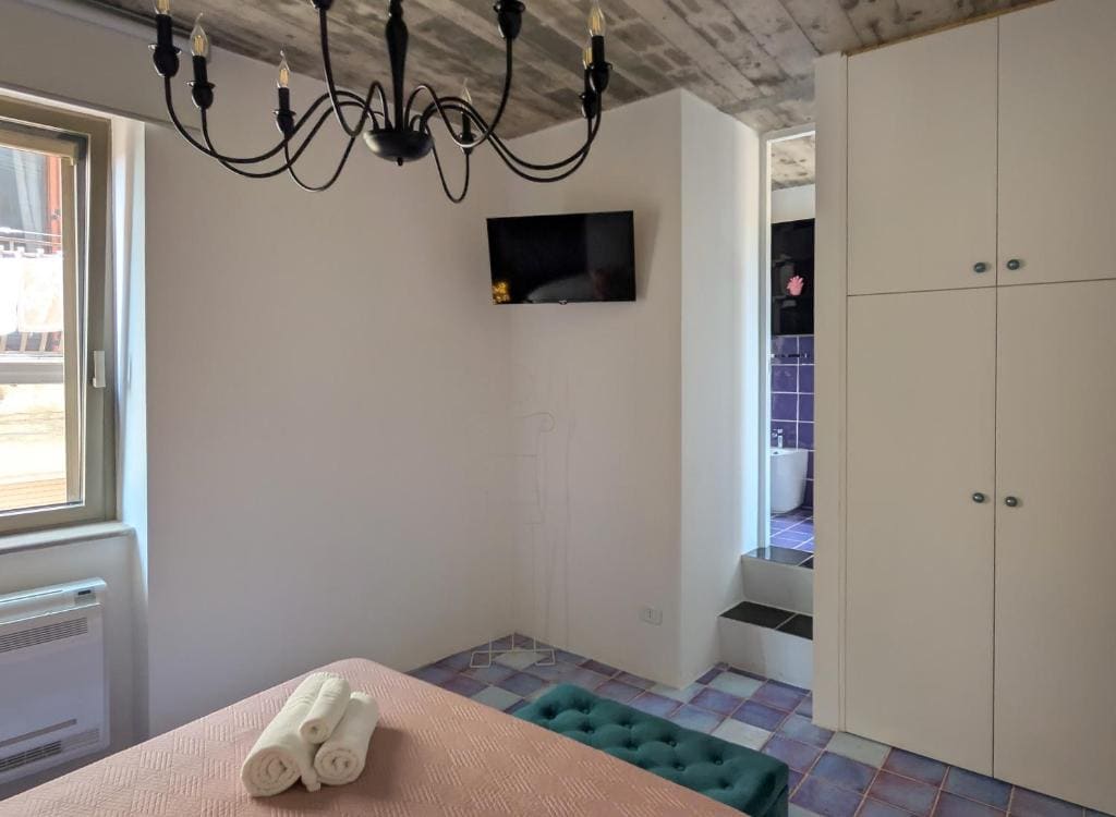 Double Room with Private Bathroom room - Image 1