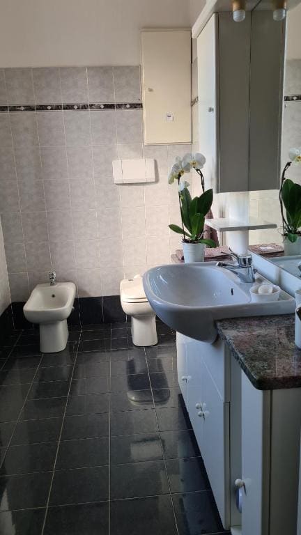 Double Room with Private Bathroom room - Image 3