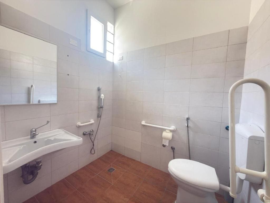 Triple Room with Private Bathroom room - Image 3
