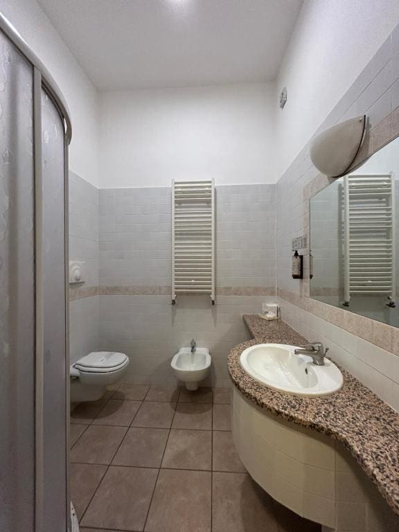 Comfort Triple Room room - Image 3